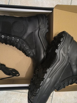 Boots size 44, black, new
