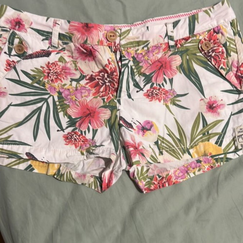 Bershka floral shorts size S