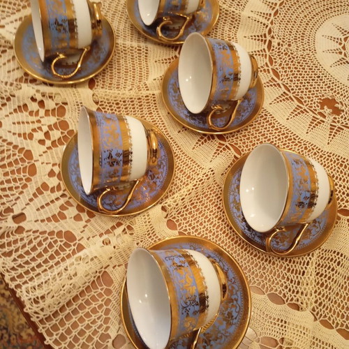 Vintage coffee and tea set like new with golden details