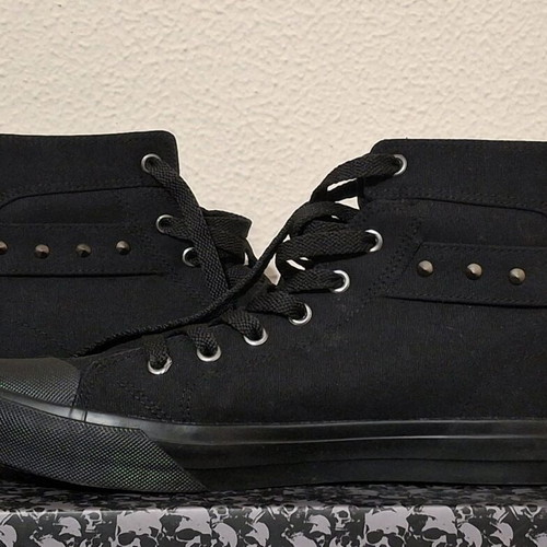 EMP Take A Walk Black Premium women's sneakers size 40 like new, black