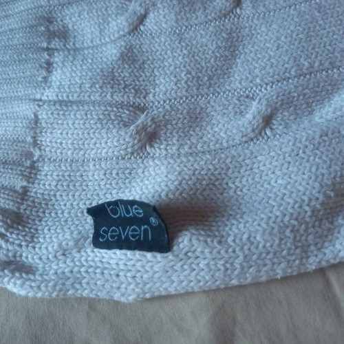 White sweater XL like new with thick knit