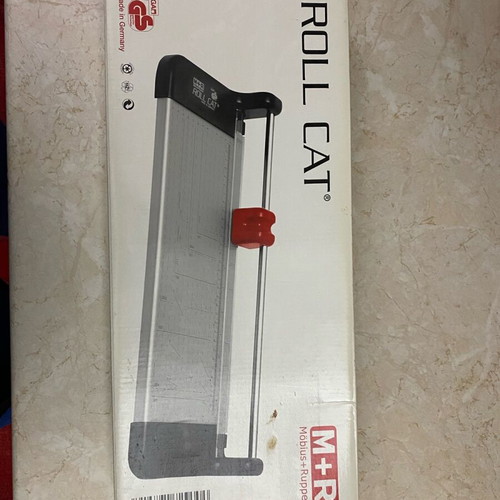 M+R Roll Cat 32cm aluminum guillotine trimmer new, unused