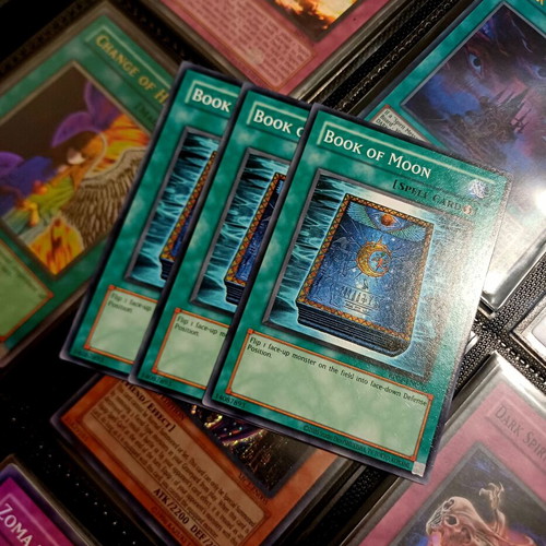 Book of Moon playset, near mint condition, 3 cards