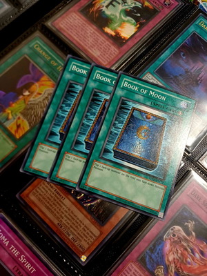 Book of Moon playset, near mint condition, 3 cards