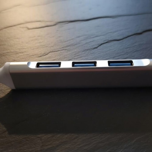 USB 3.0 Hub with 4 USB Ports new