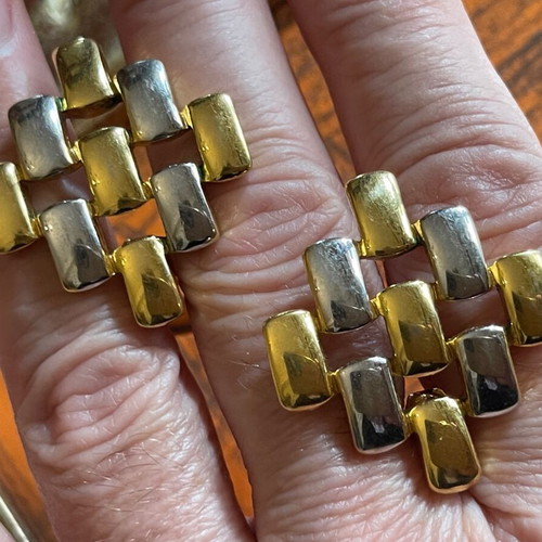Large Vintage Clip Earrings like new