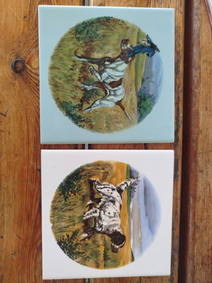 Ceramic tiles like new, vintage hunting pointer dog design, pack of two