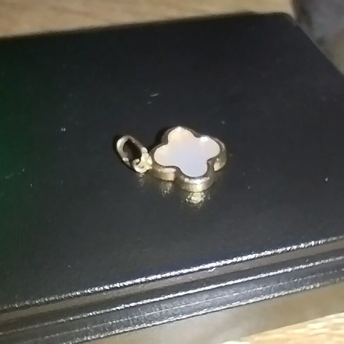 Gold 585 double-sided pendant with mother of pearl
