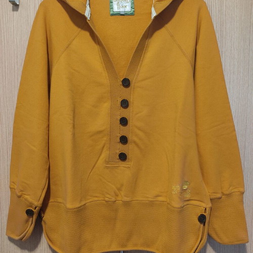 Women's hoodie sweater XL used, yellow with embroidery and buttons