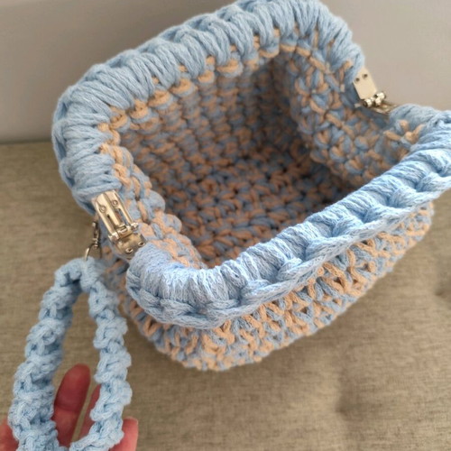 Handmade Crochet Clasp Bag Beige and Turquoise
