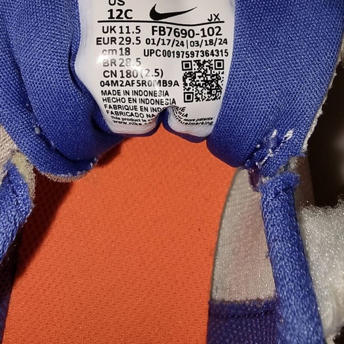 Nike Revolution 7 kids' athletic shoes like new, size 29.5