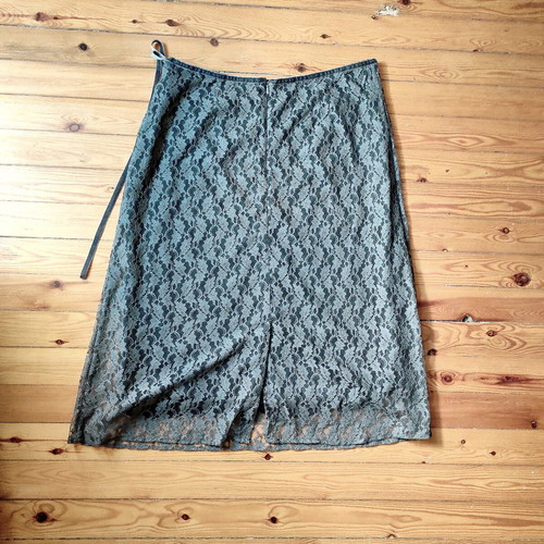 Fransa gray midi lace skirt like new, silver sequins