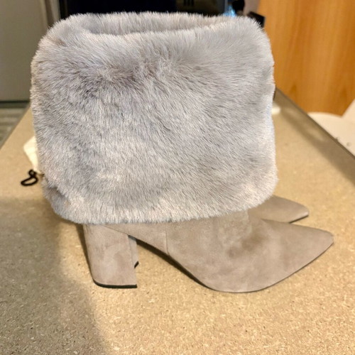 Nine West gray suede boots size 38 new