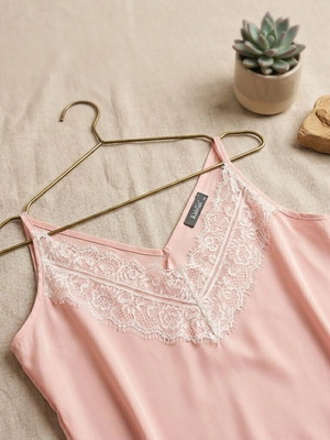 Summer top in pink rose with white lace like new
