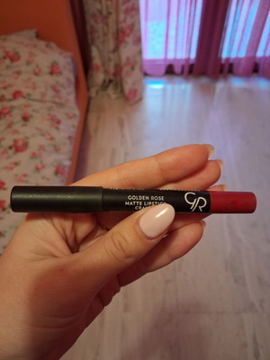 Lip crayon Golden Rose απόχρωση κόκκινο σαν καινούργιο