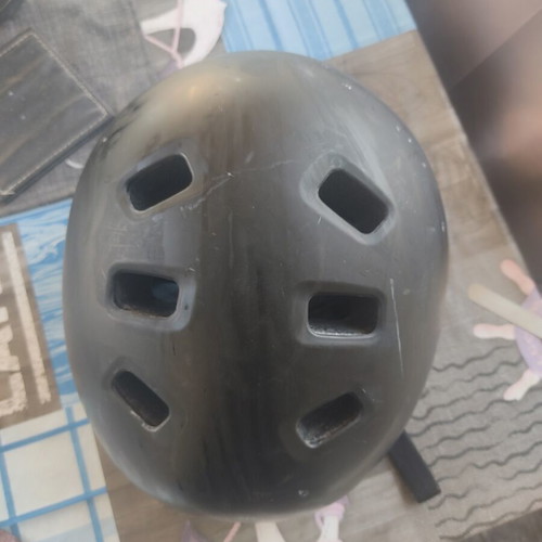 Bicycle helmet like new, black