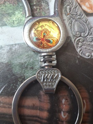 Metal keychain like new, silver gray