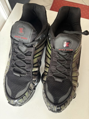 Nike Shox TL Heat Reactive sneakers size 44 like new, black