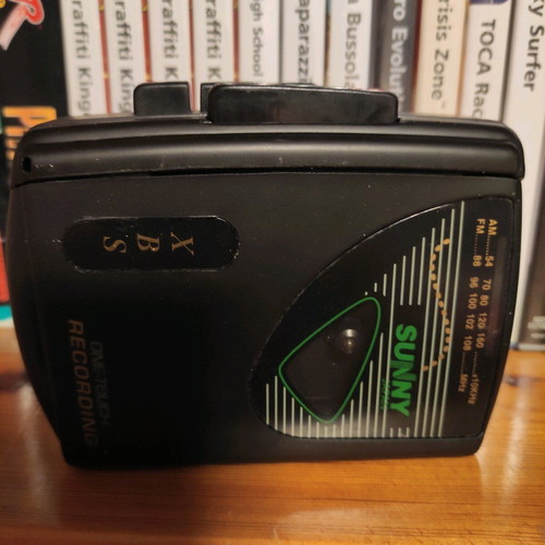 Walkman Sunny Japan like new with box
