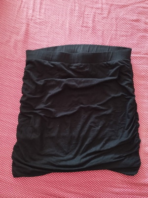 Black mako skirt used, short, size M