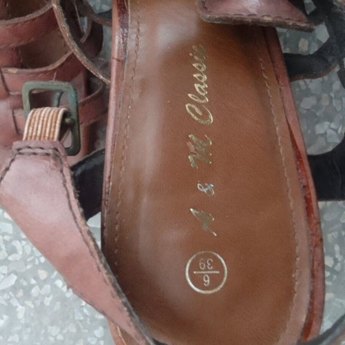 Brown sandals size 39 like new
