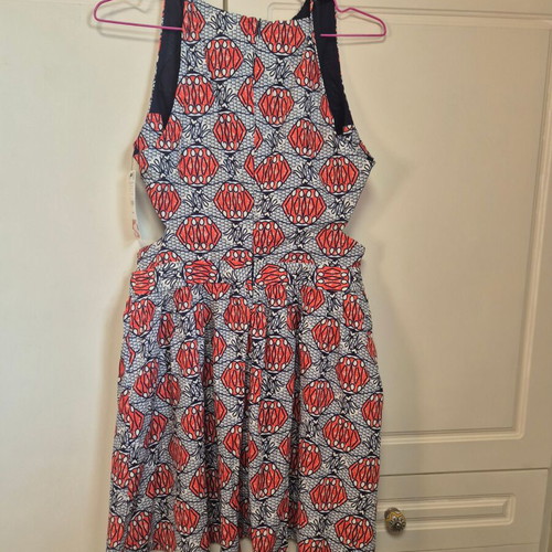 Zara printed dress with cut outs Large new, 100% cotton