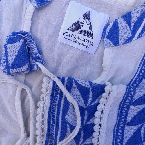 Pearl and Caviar cotton blouse like new, S/M, white and blue