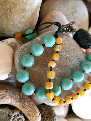 Boho jewelry set like new, bracelets, ring, brooch, necklace