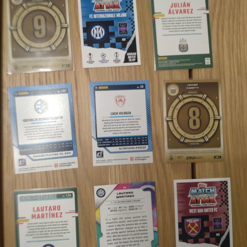 Football cards assorted, pack