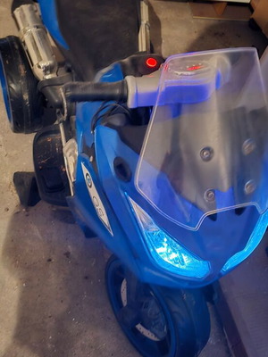 Μηχανή παιδική σαν καινούργιο σε άριστη κατάσταση