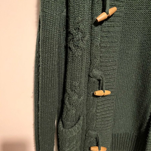 Pull and Bear wool knitted cardigan like new, green