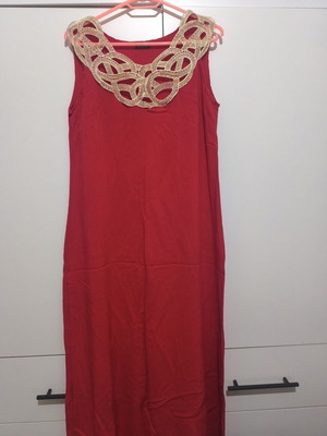 Coral dress one size like new, long
