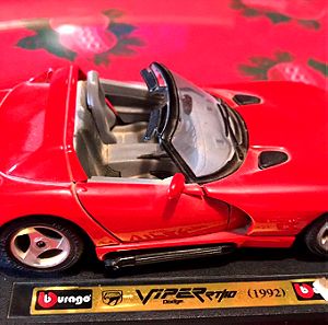 Dodge VIPER RT/10 Red 1992 Wood Stand 1:18 Burago 3525 It