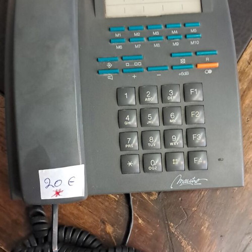 Landline phone used in excellent condition