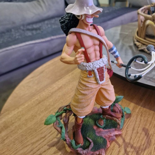 Usopp figure like new
