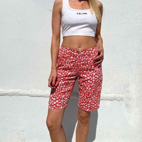 Bermuda shorts like new, size S, red