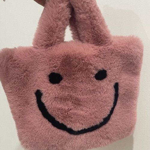 Pink fur hand bag like new