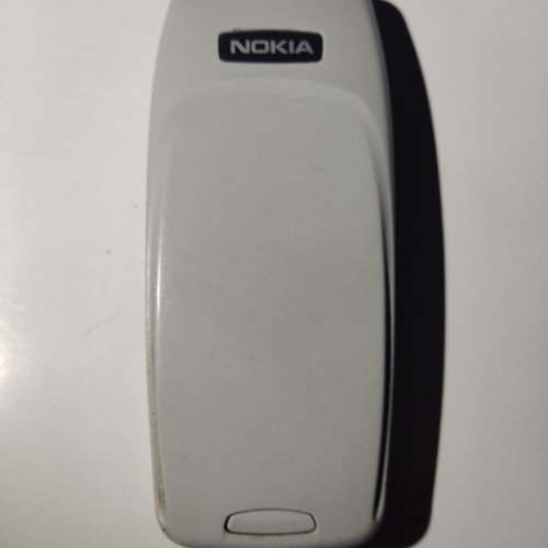 Nokia 3330 used with new battery and original charger