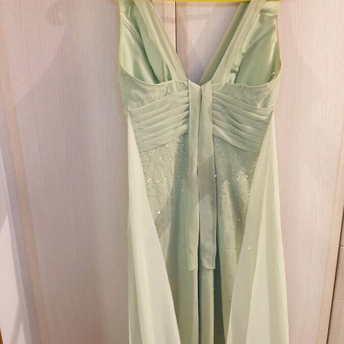 Demetrios formal dress green like new, size L
