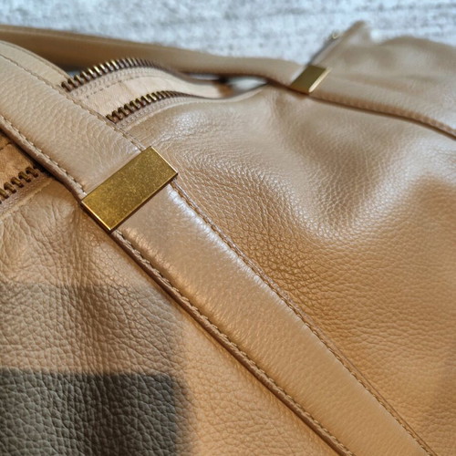 Coccinelle leather handbag beige like new