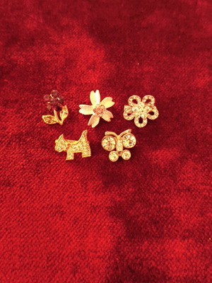 Decorative pins with rhinestones like new, various designs