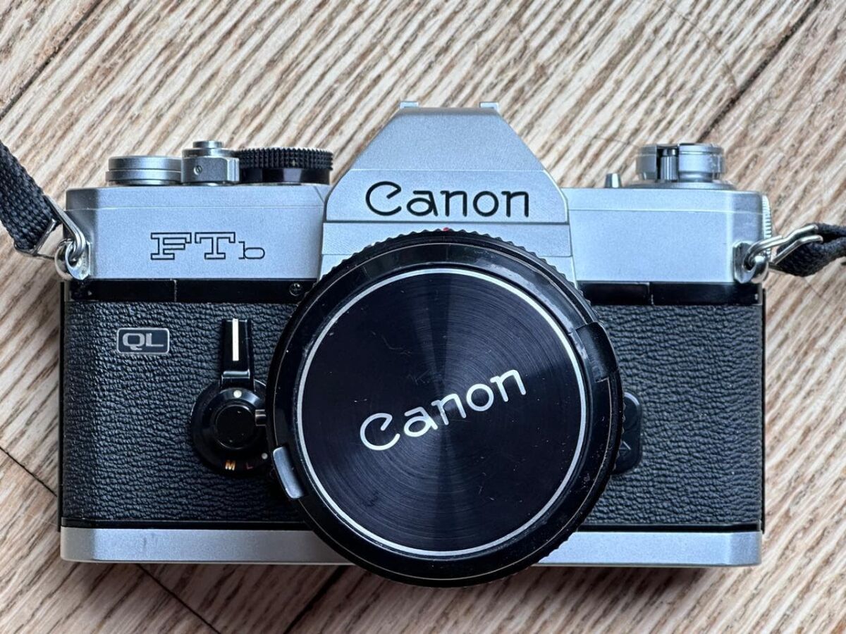 Canon FTb analog photography set used,… - € 220,00 - Vendora.cy