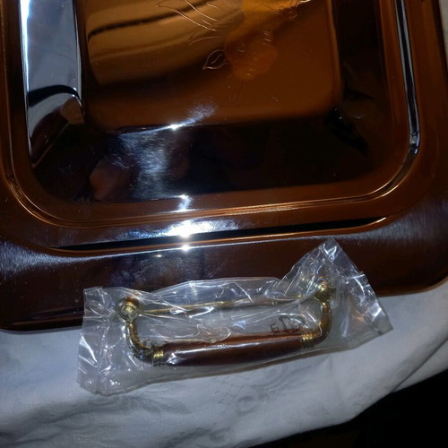 Serving trays set of 3 with gilded designs like new