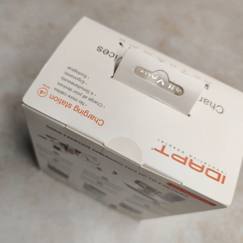 Idapt i4 Universal Charging Station Adapter with 6 Tips, new