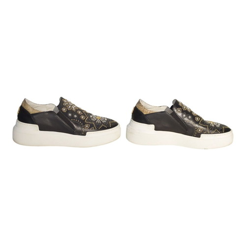 Roberto Cavalli Black Leather Slip-On Platform Sneakers like new, size 38