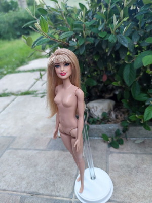 Barbie One of a Kind used with intense makeup and eyelashes