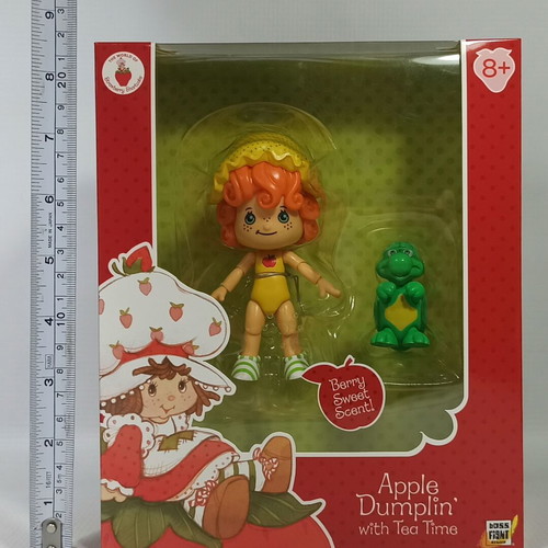 Boss Fight Studio Apple Dumplin' with Tea Time doll new