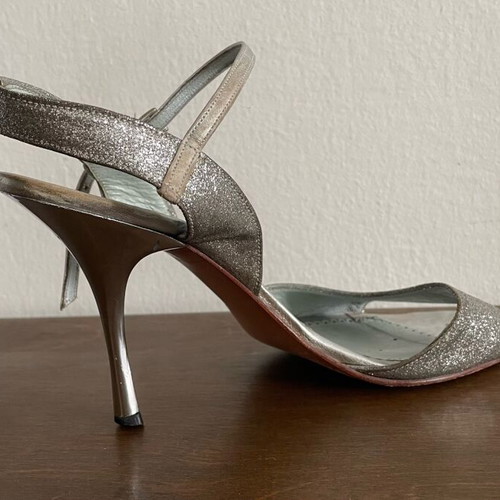 Dance shoes used size 39, leather silver