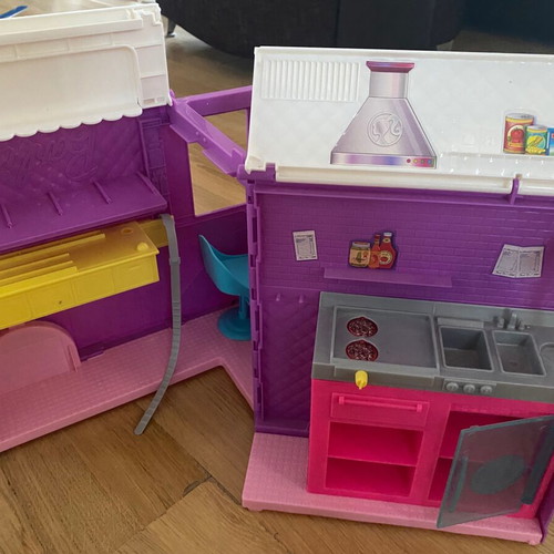 Barbie Food Truck like new