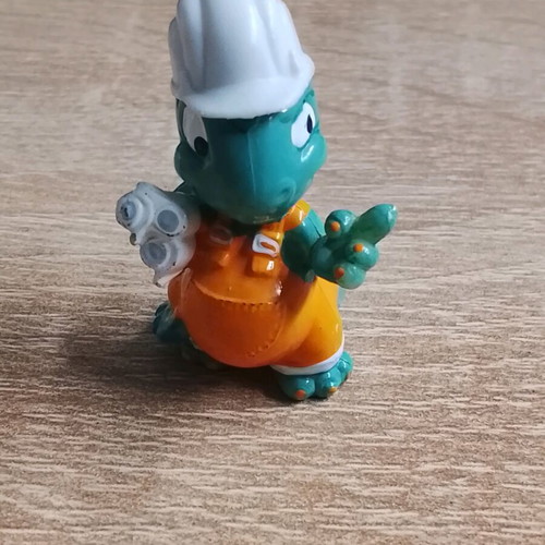 Kinder Happy Dinos figure 1995 used